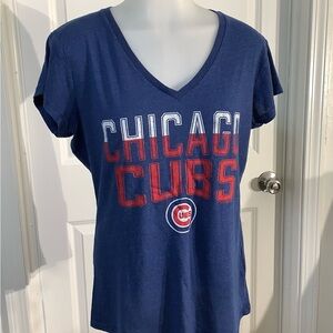 Women's Chicago Cubs Navy V-Neck Tee Medium.